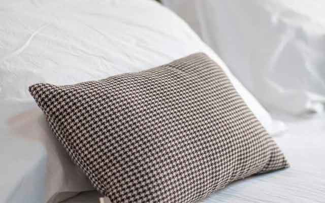 Hotels & Motels